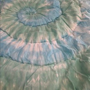 Two pottery barn the dye pillow cases